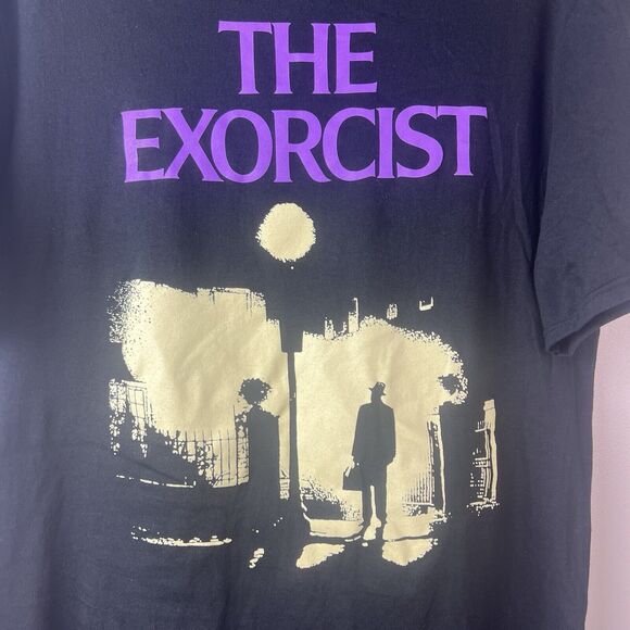 The Exorcist Movie Graphic T-Shirt Size Medium NWT Horror Classic - Picture 2 of 4